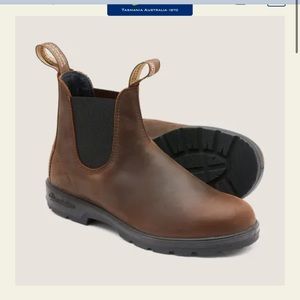 Blundstone Boots! Only worn a few times. Amazing condition!